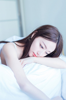 一边亲着一面膜的免费版电视剧